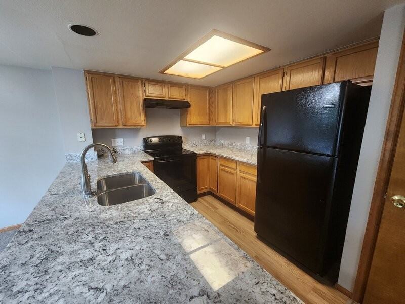 12541 Mckenzie Ct - Photo 3 of 22