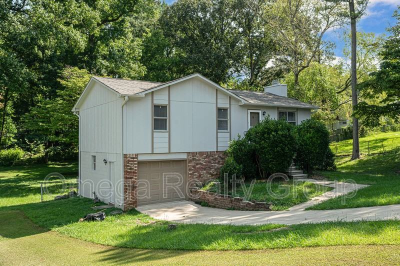 5424 Sandi Cir - Photo 2 of 38
