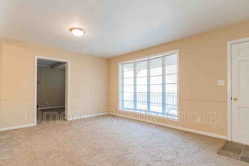 1024 Dogwood Dr - Photo 7 of 35