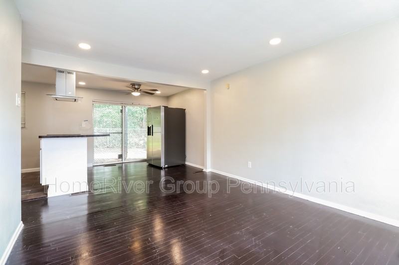 8330 Vidette St - Photo 3 of 18