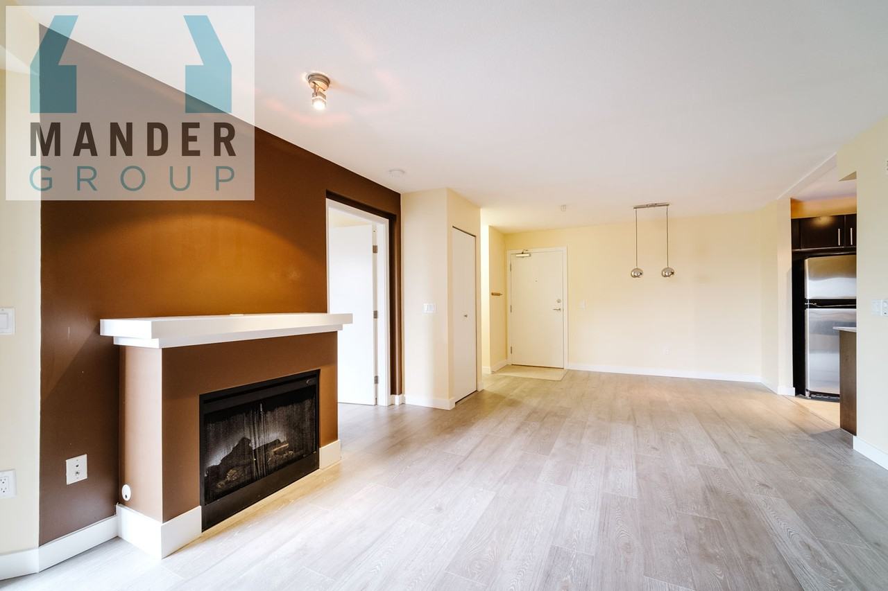 MacKay Ave & Marine Dr #312