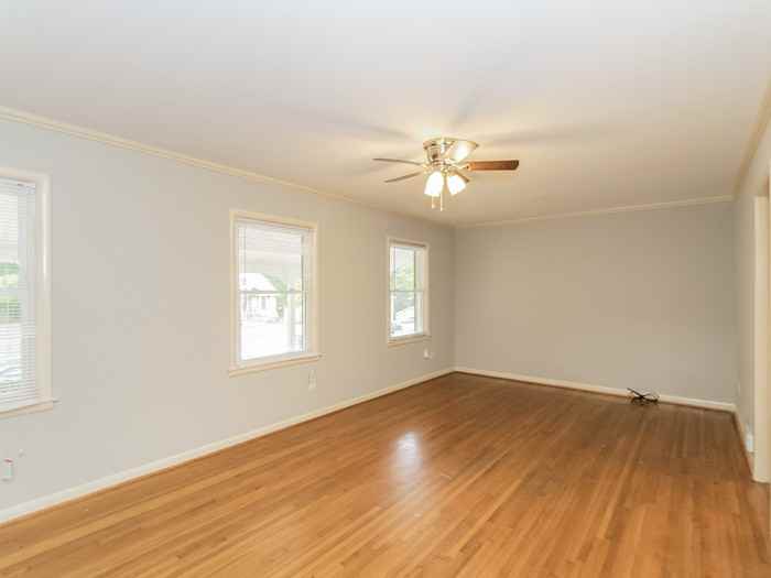 1654 6th St Nw - Photo 2 of 10