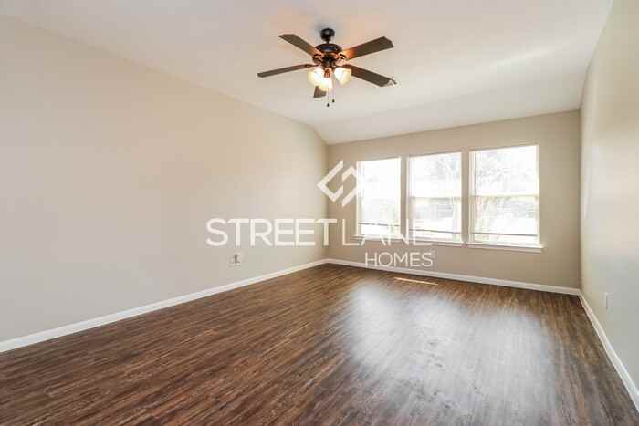 10692 Royal Tricia Dr - Photo 3 of 15