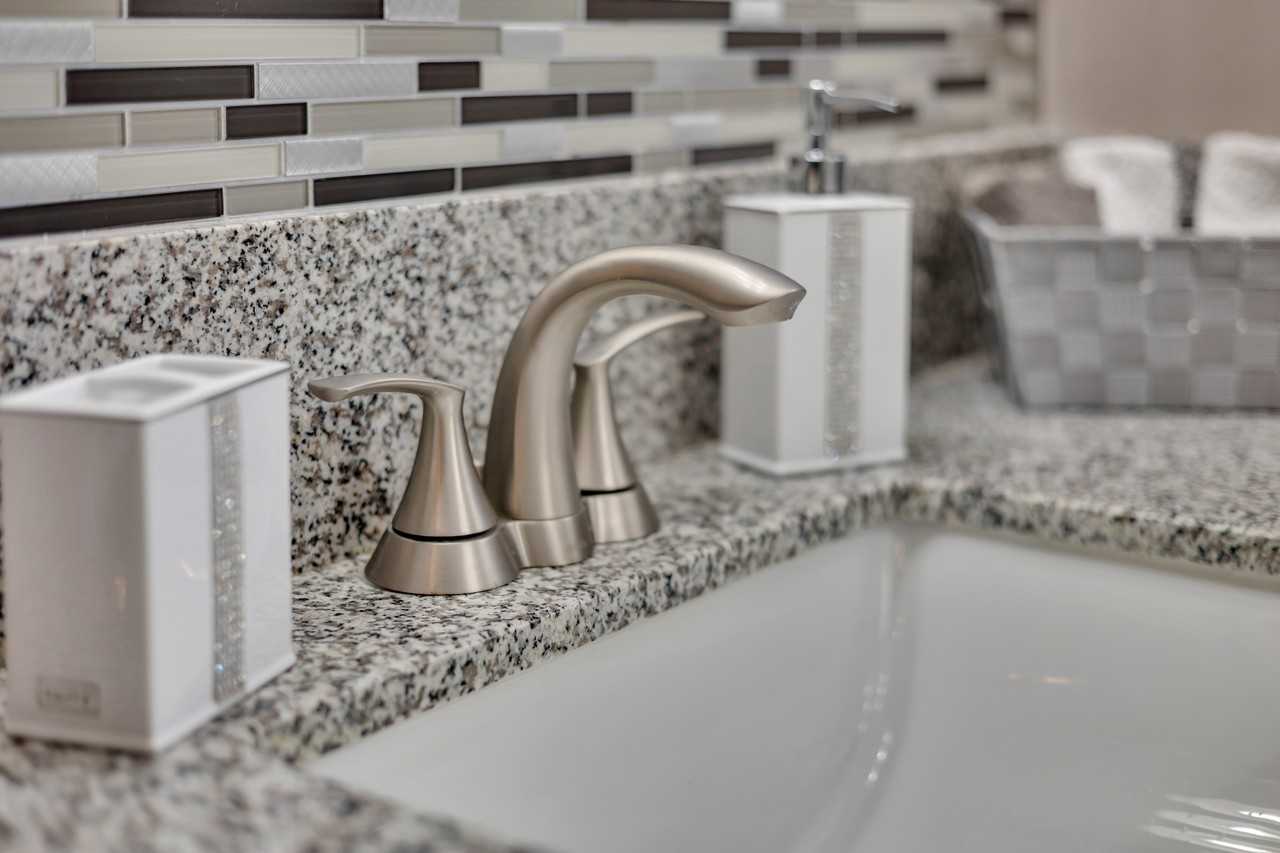 2951 Glenwood Ave Se #NA - Photo 2 of 23