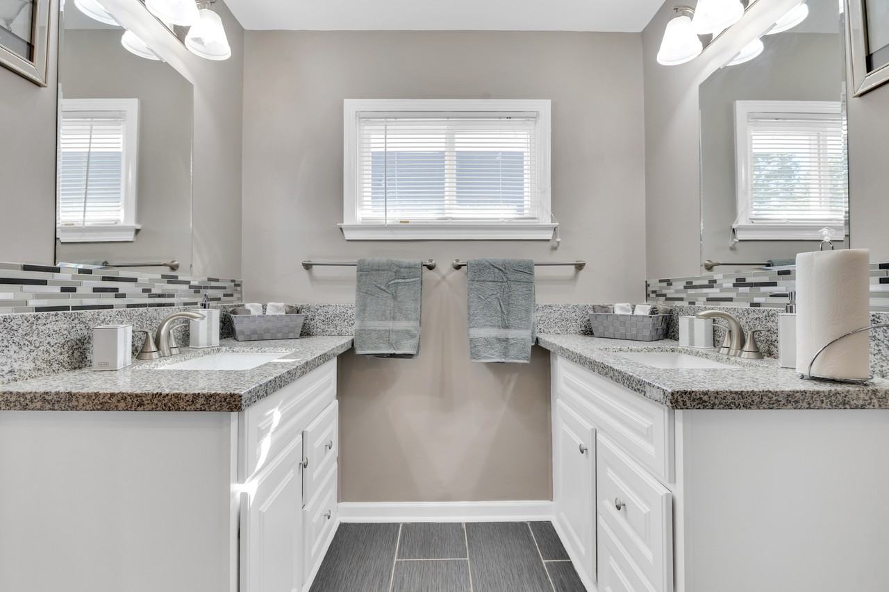 2951 Glenwood Ave Se #NA - Photo 3 of 23