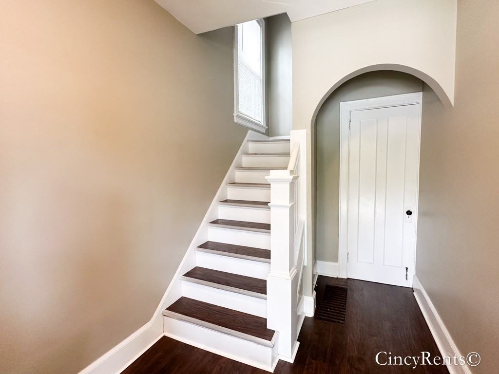 1242 Delta Ave #2 - Photo 3 of 28