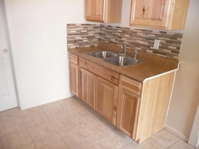 8512 Raymond Ave #NA - Photo 2 of 11