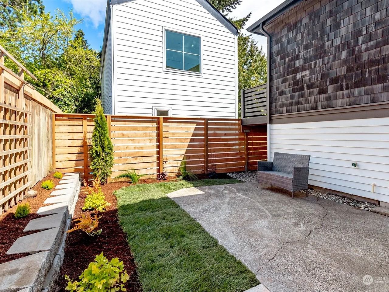 710 Nw 95th St #NA - Photo 2 of 14