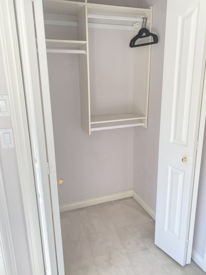 7298 Beechwood Street - Photo 6 of 8