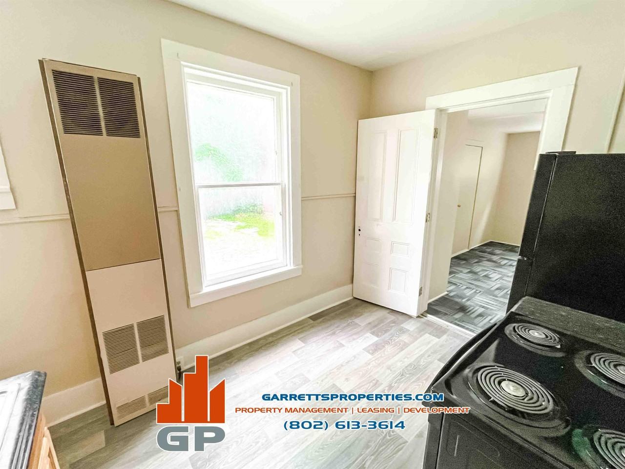 40 1st St #3 - Photo 2 of 19