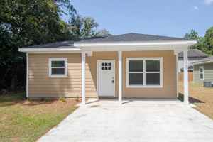 featured image of 2705 N 11th St #1