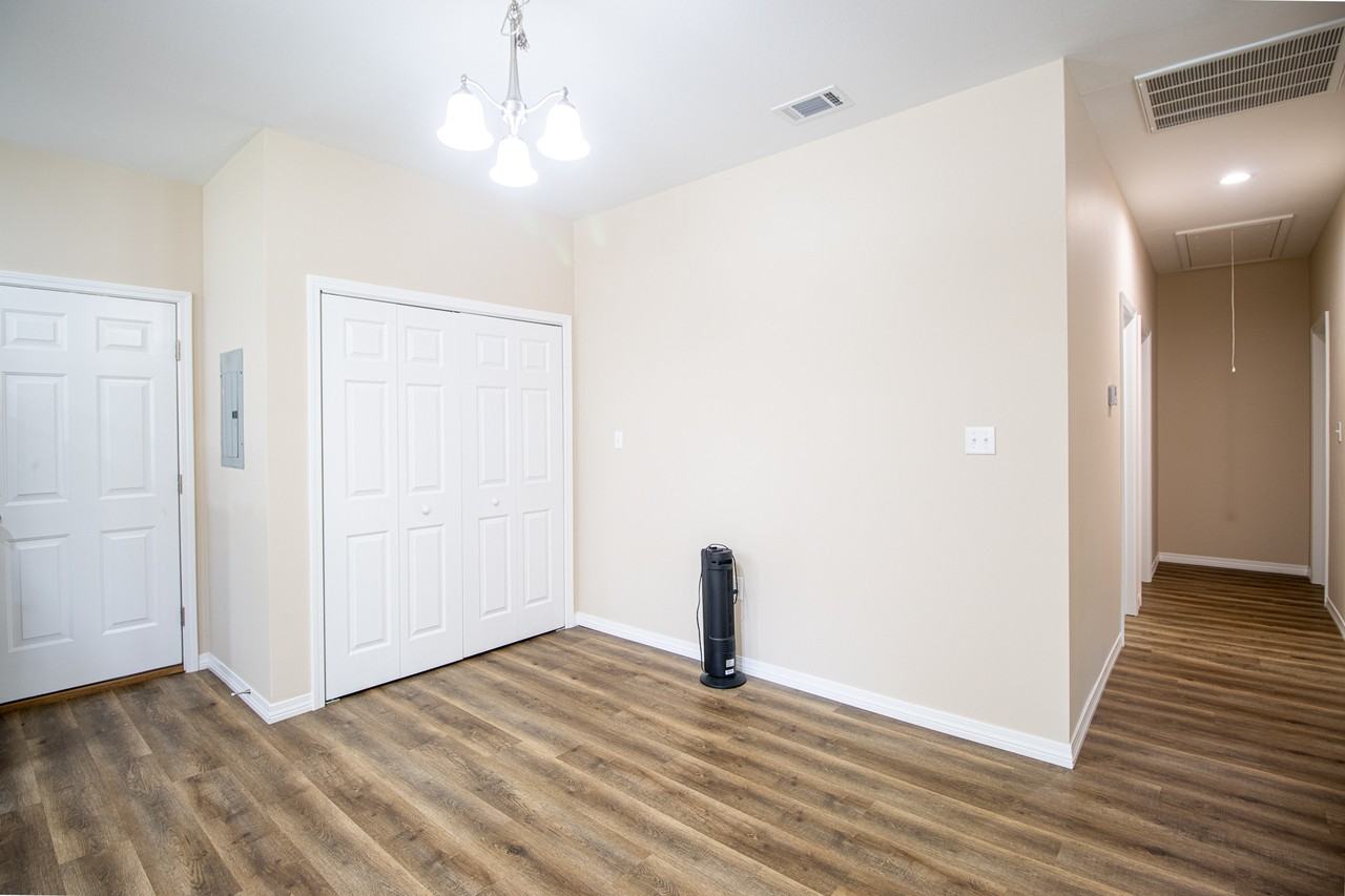 2705 N 11th St #1 - Photo 7 of 16