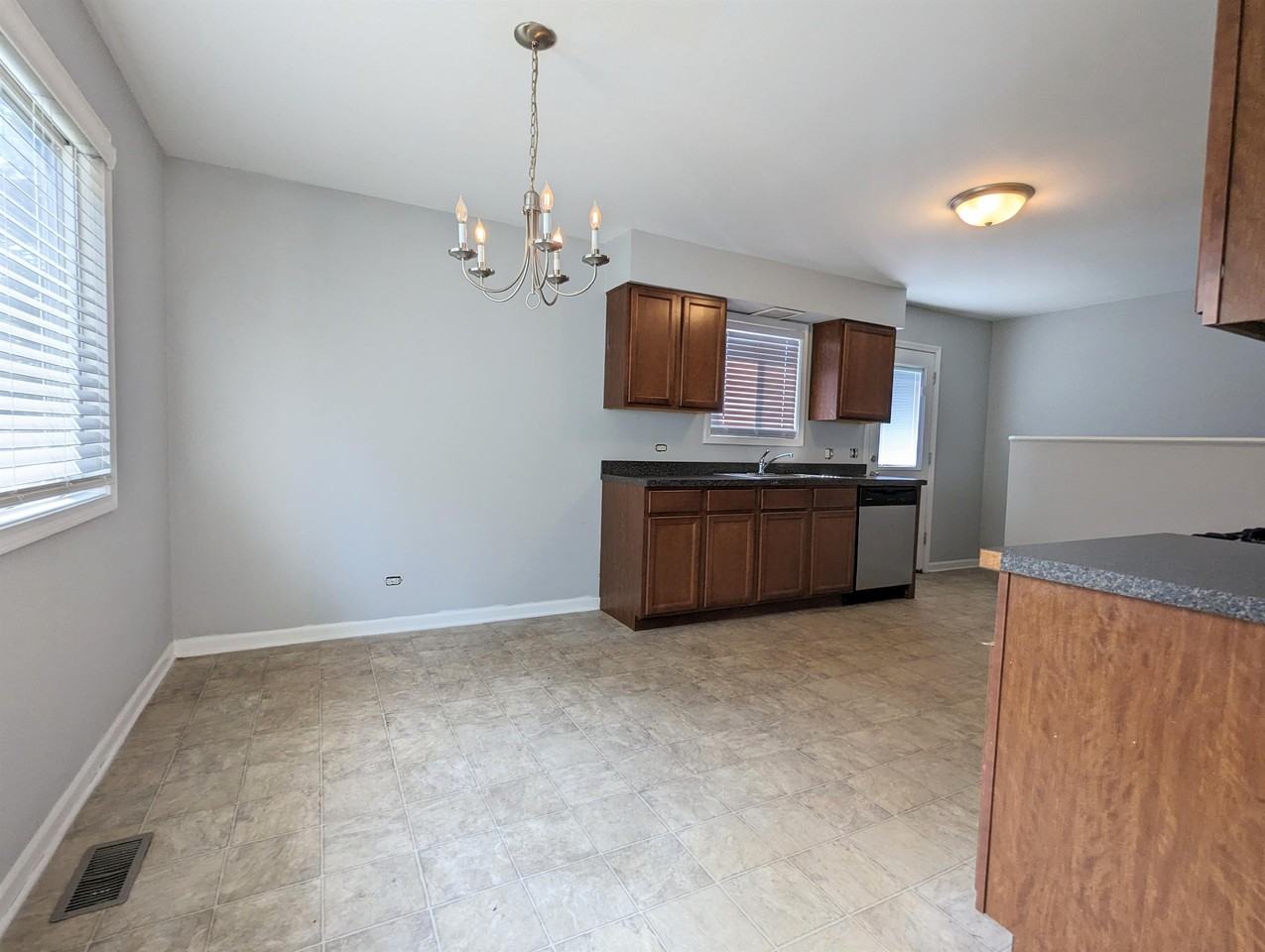 532 Pleasure Dr #1 - Photo 3 of 14