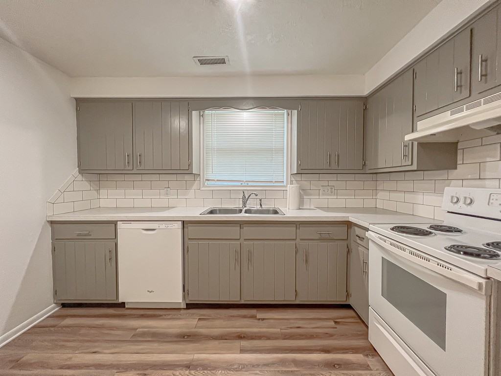 1931 Phillips Ave #1931 - Photo 2 of 26
