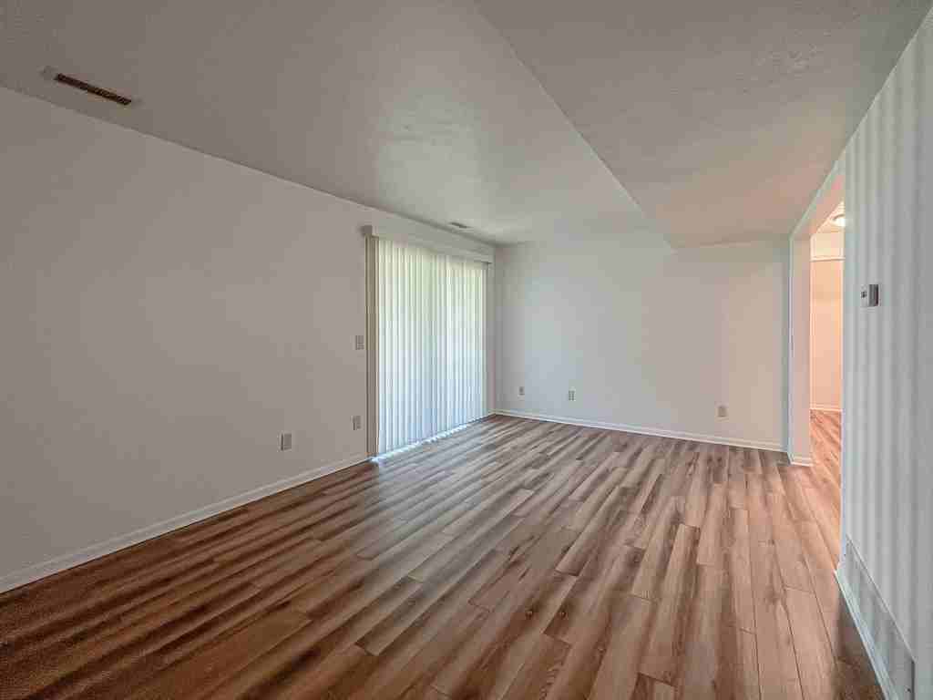 1931 Phillips Ave #1931 - Photo 6 of 26