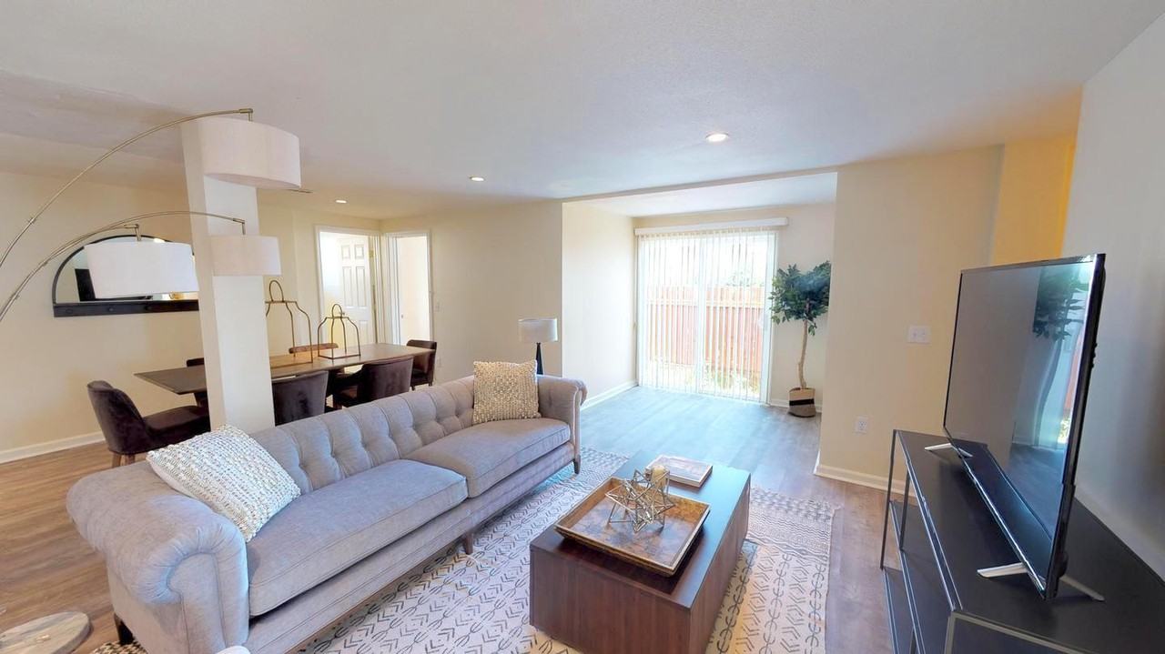 Spacious Outer Sunset home by Ocean Beach - Photo 2 of 9