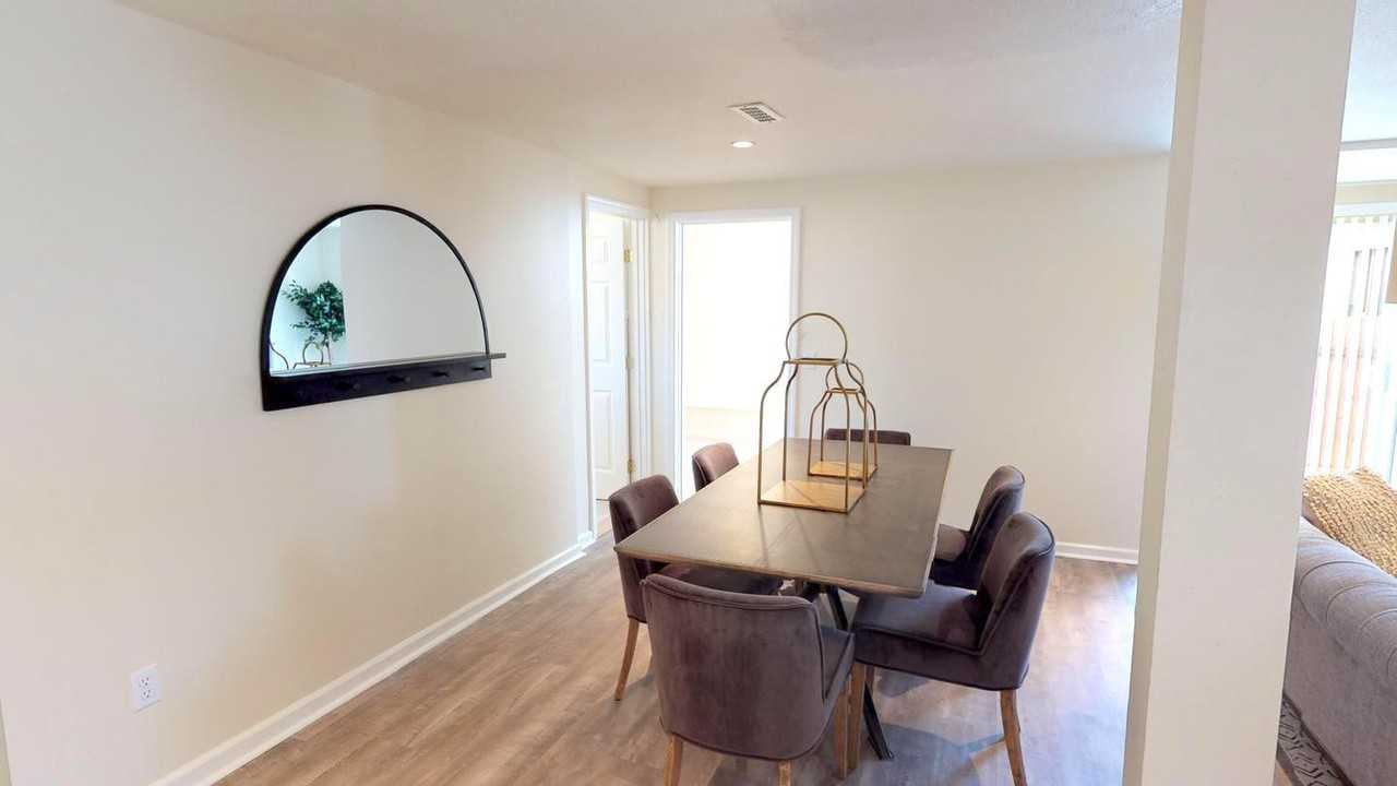 Spacious Outer Sunset home by Ocean Beach - Photo 4 of 9