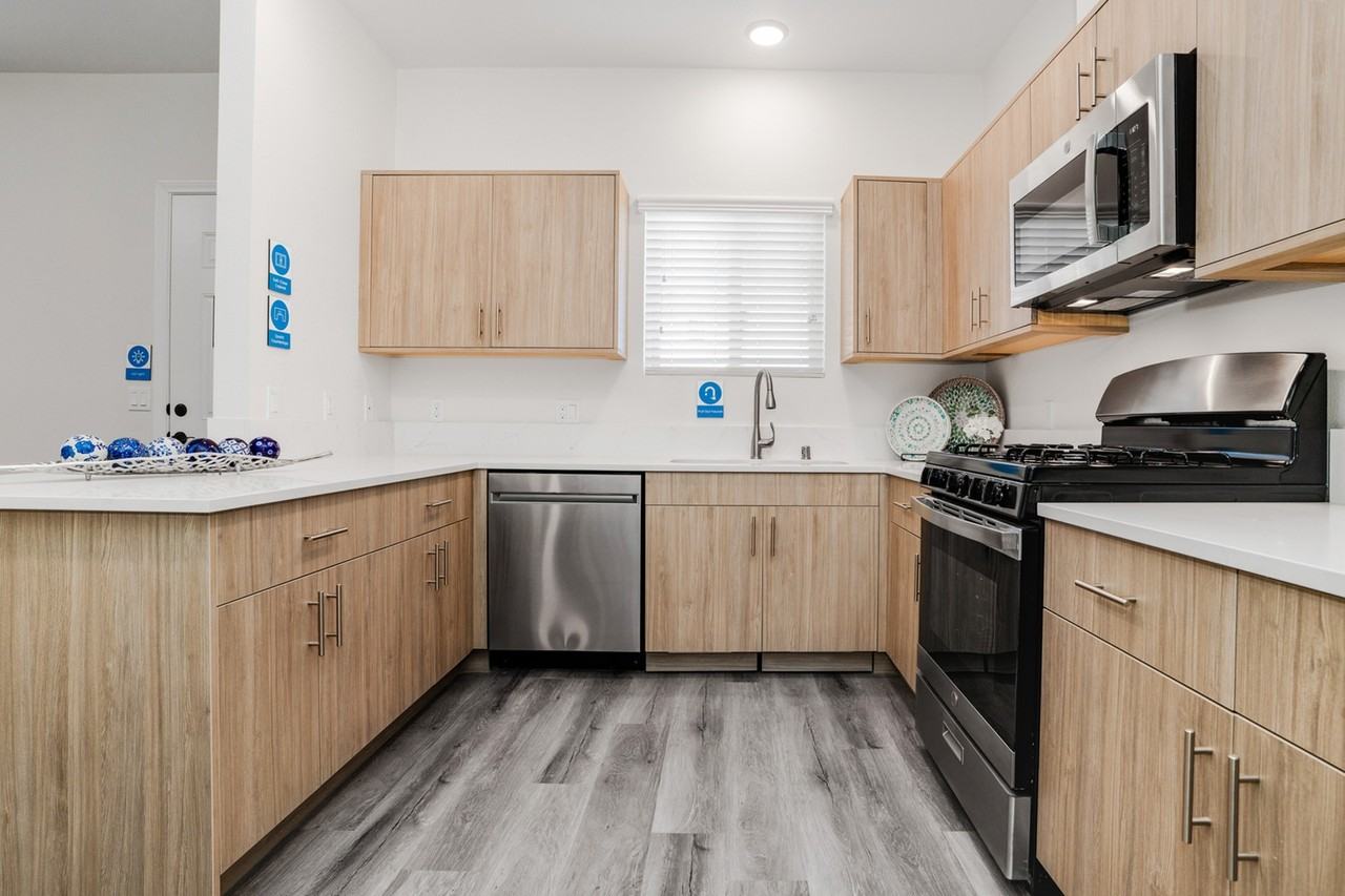 The Courtyard - Photo 3 of 29