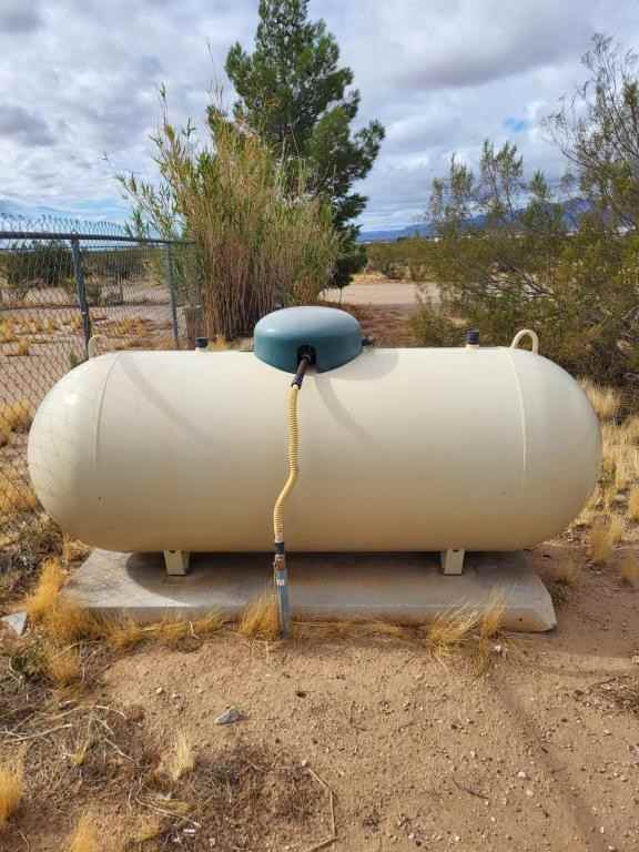 581 S Glen Canyon Rd - Photo 3 of 12