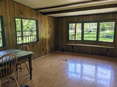 1031 Meadow Creek Rd - Photo 2 of 19