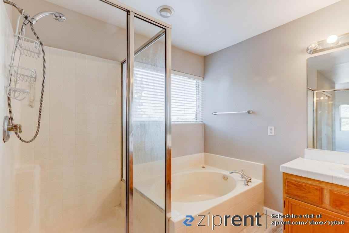 4839 Ebony Ridge Rd - Photo 3 of 20