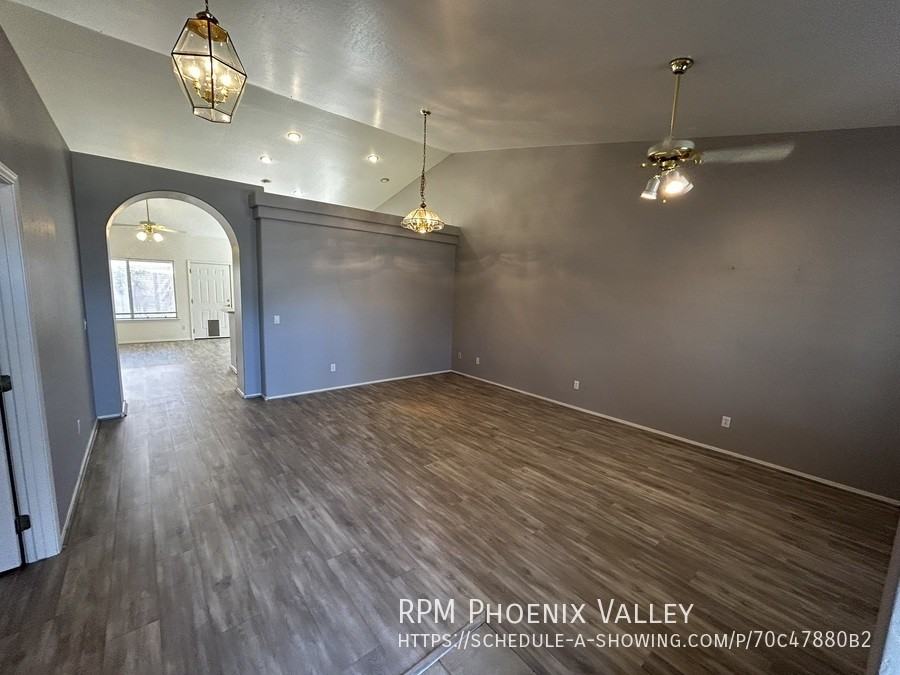 2828 E Encanto St - Photo 2 of 26