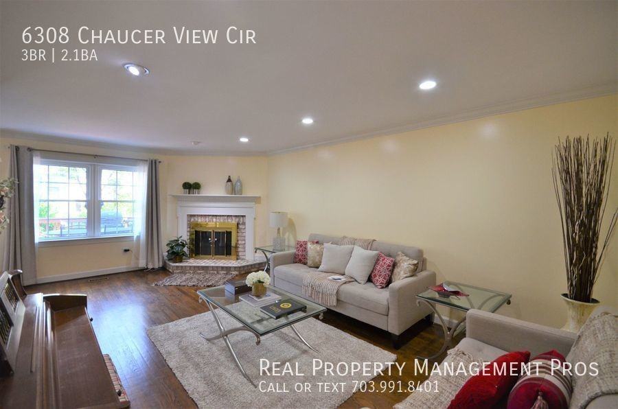 6308 Chaucer View Cir - Photo 3 of 39