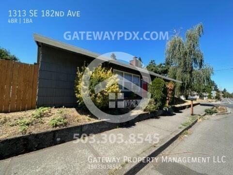1313 Se 182nd Ave - Photo 2 of 26
