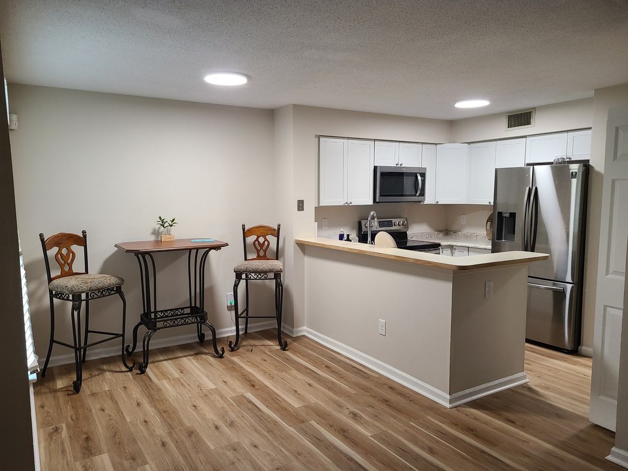 181 Nantucket Pl #181 - Photo 3 of 5