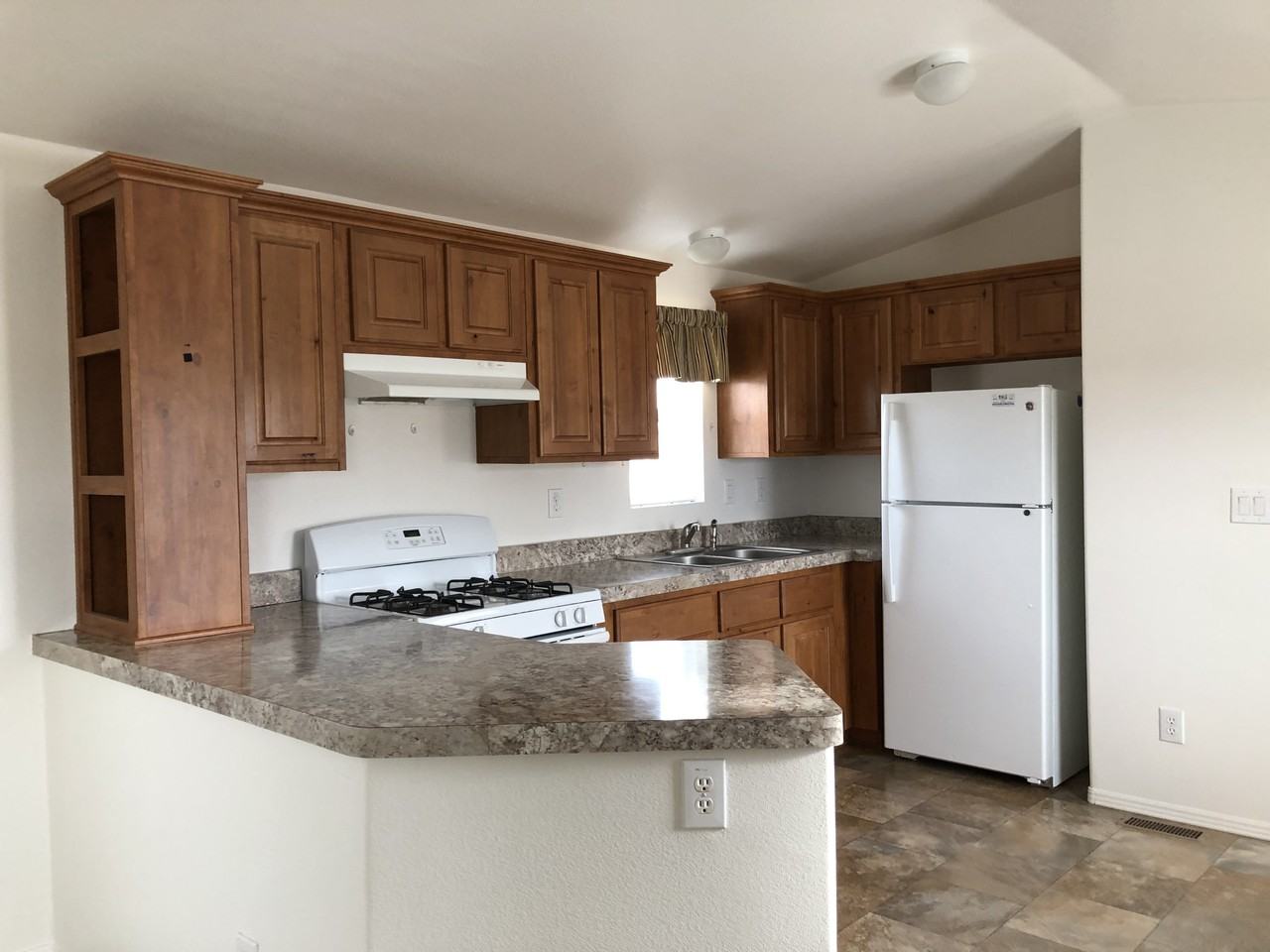 5050 S Hickory Post Rd #NA - Photo 3 of 9