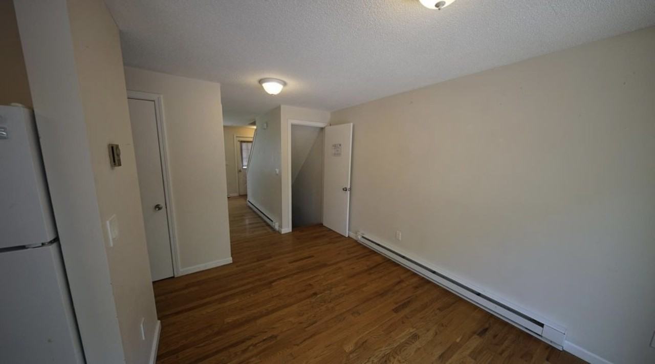 37 Crystal Ln #37B - Photo 3 of 12