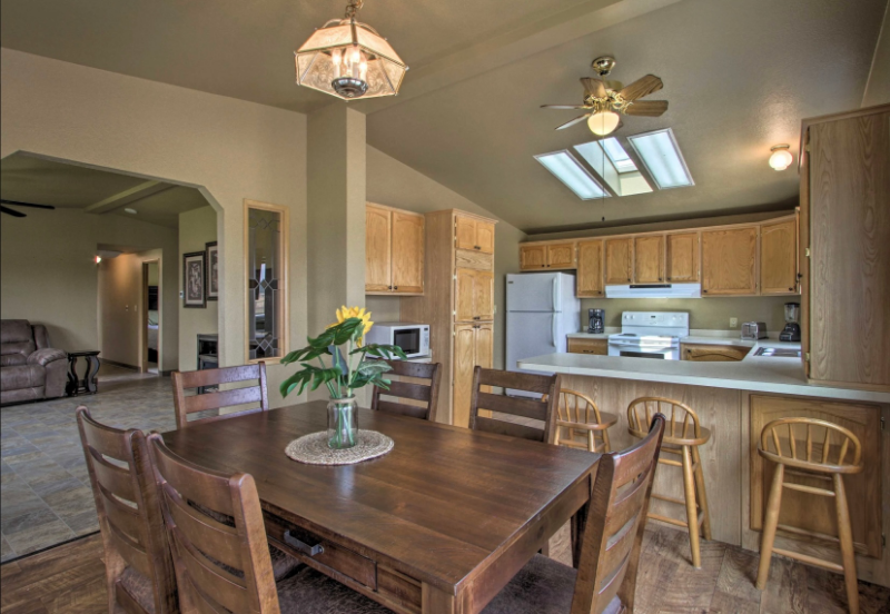 8624 Applegate Dr - Photo 2 of 11