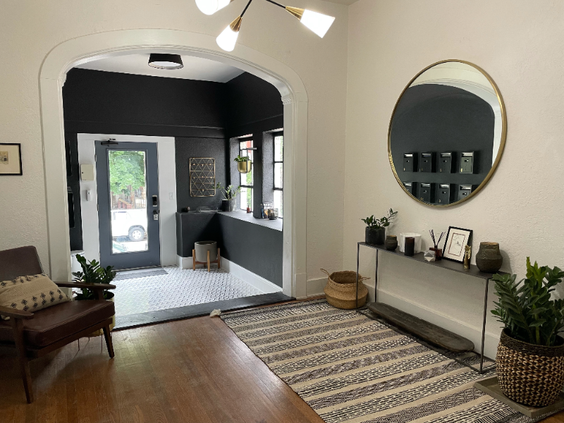 1266 N Lafayette St #3B