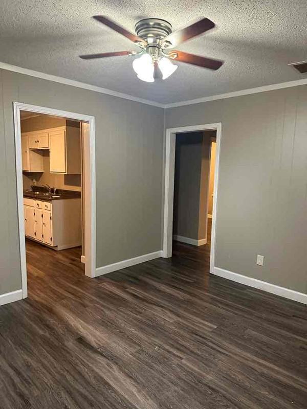 769 Hilton St - Photo 4 of 15