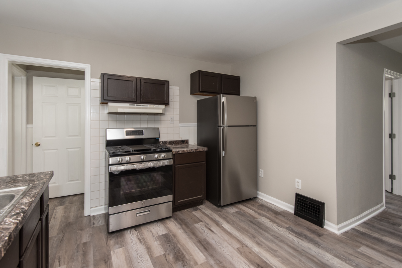 10116 Saint Katherine Ln - Photo 5 of 21