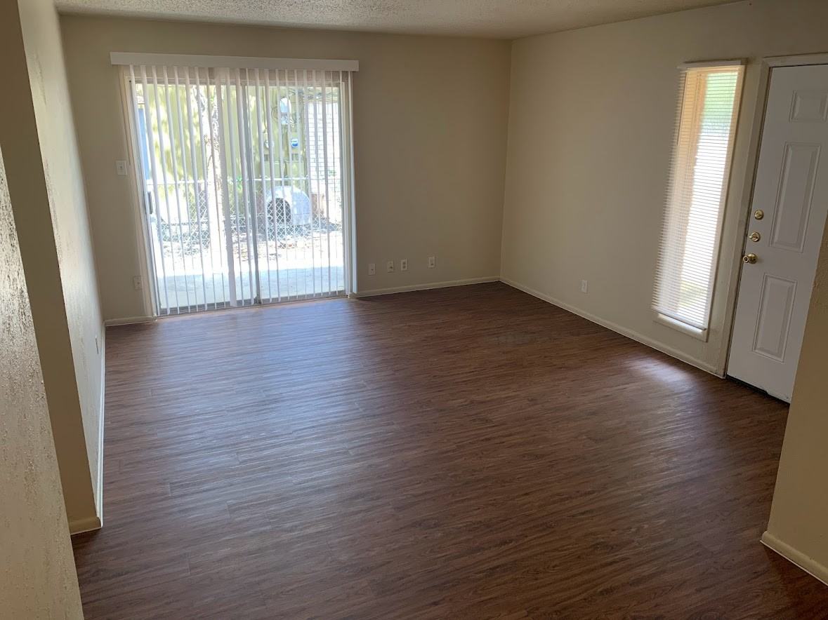 419 Live Oak St #1 - Photo 3 of 15