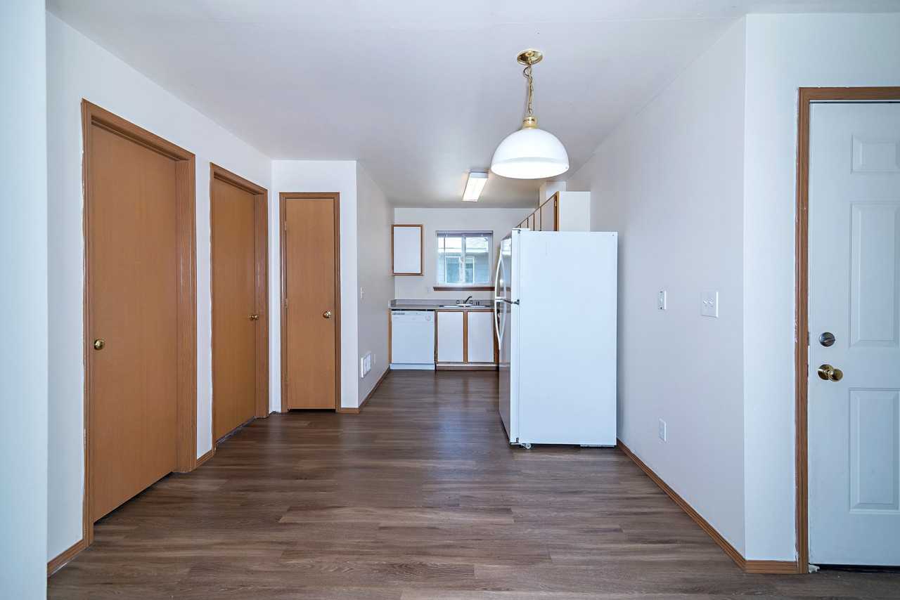 Baker Apartments - Photo 7 of 12