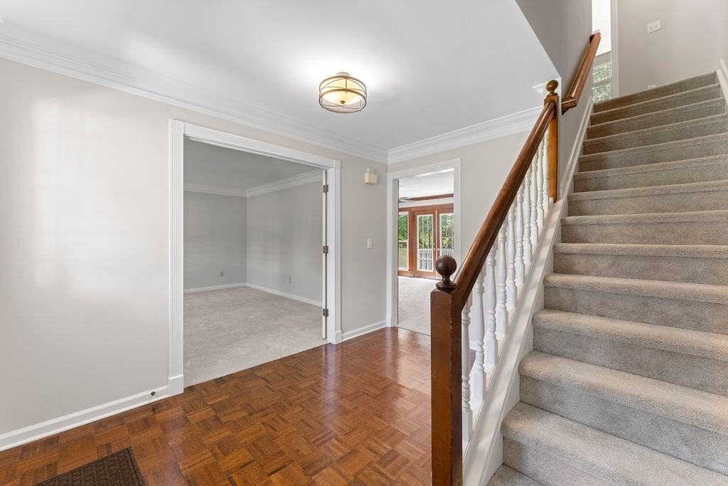 170 West Ct #1 - Photo 3 of 30