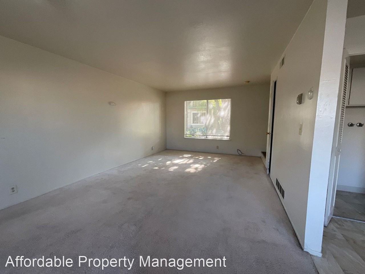 4100 Aquarius Cir - Photo 3 of 20