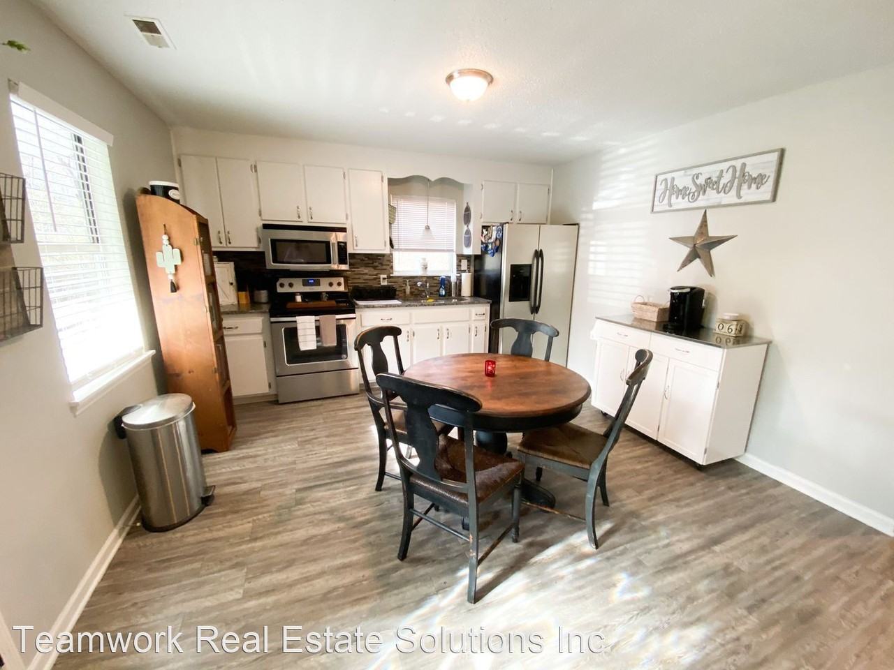 708 W Virginia Ave - Photo 2 of 18