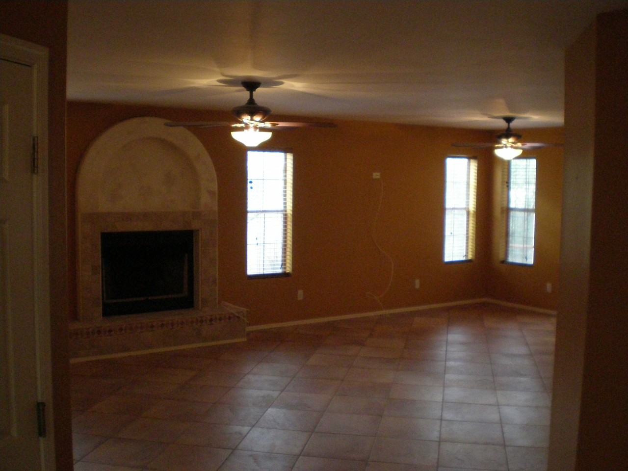 11455 N Eagle Peak Dr - Photo 2 of 13