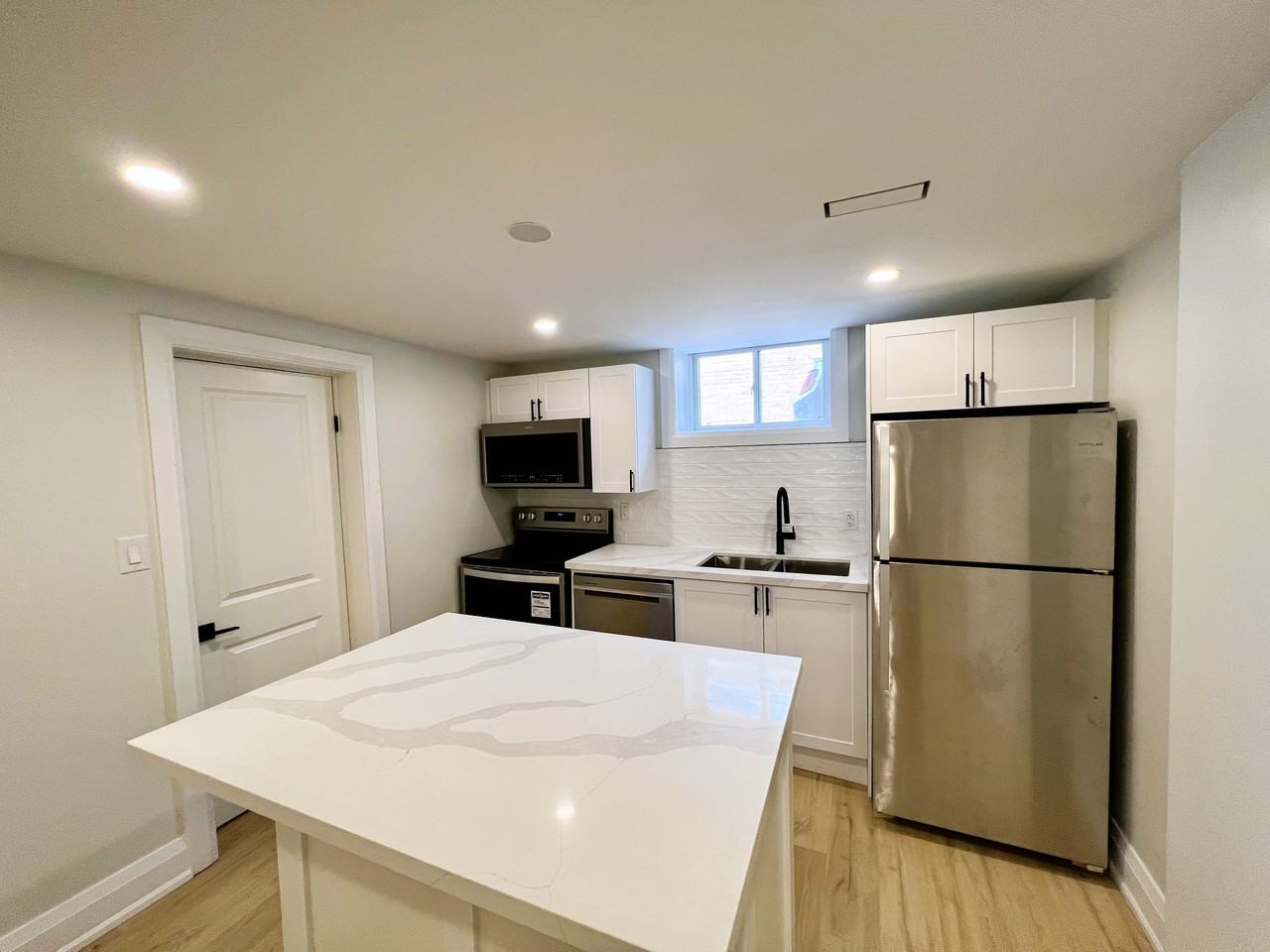 2208 Prospect Street #B - Photo 3 of 13