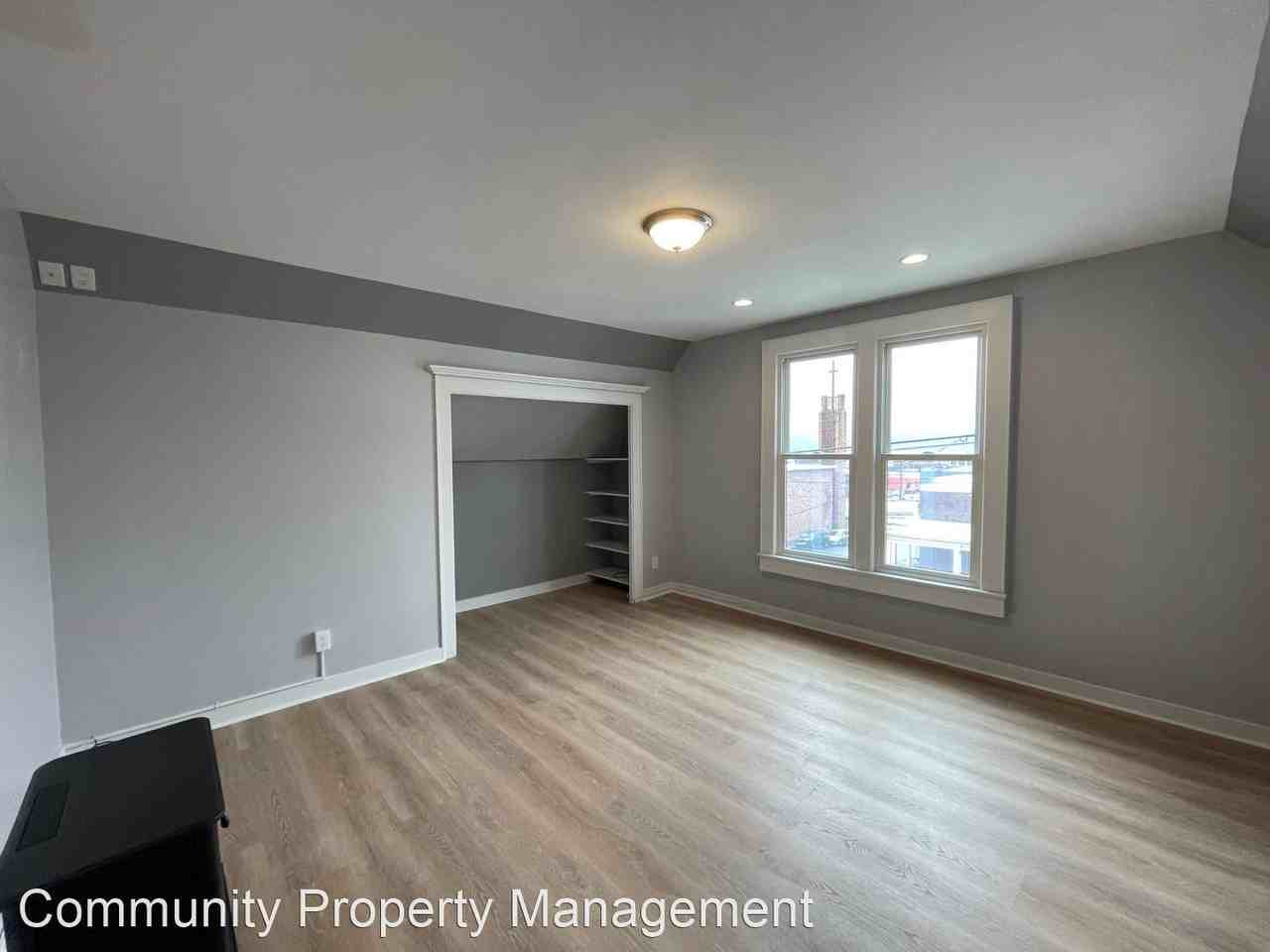 1213 & 1229 Franklin Avenue - Photo 2 of 7