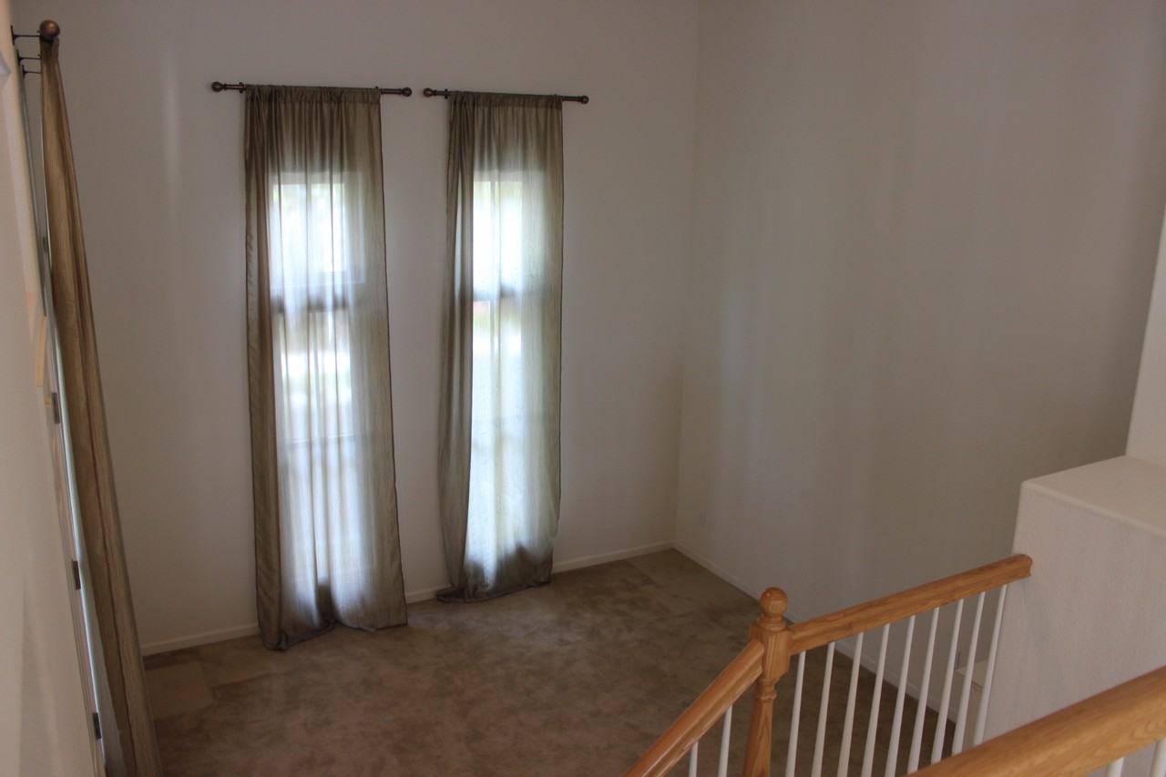 2156 Lewis St - Photo 2 of 8