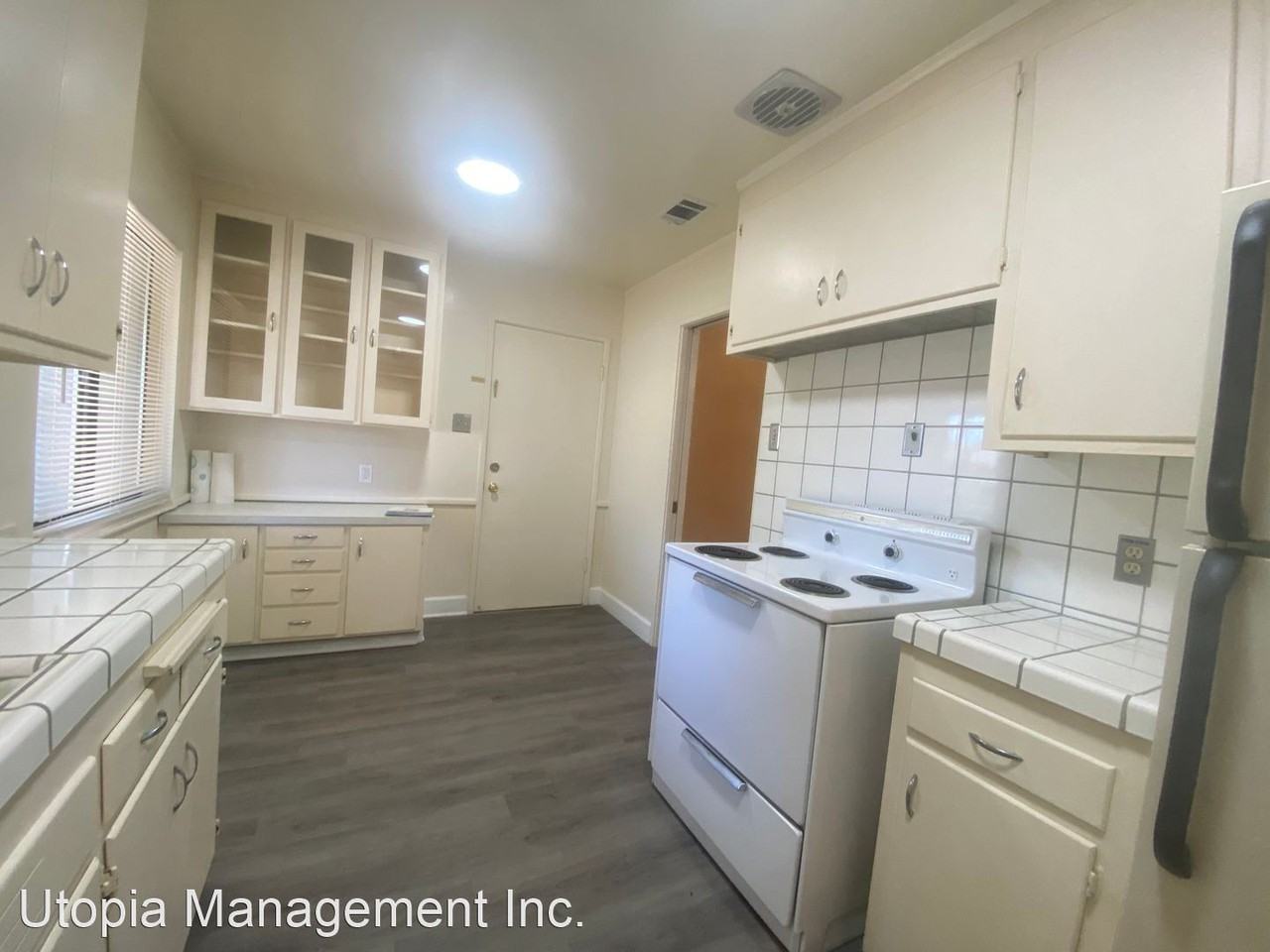 2511 34th Ave - Photo 3 of 20