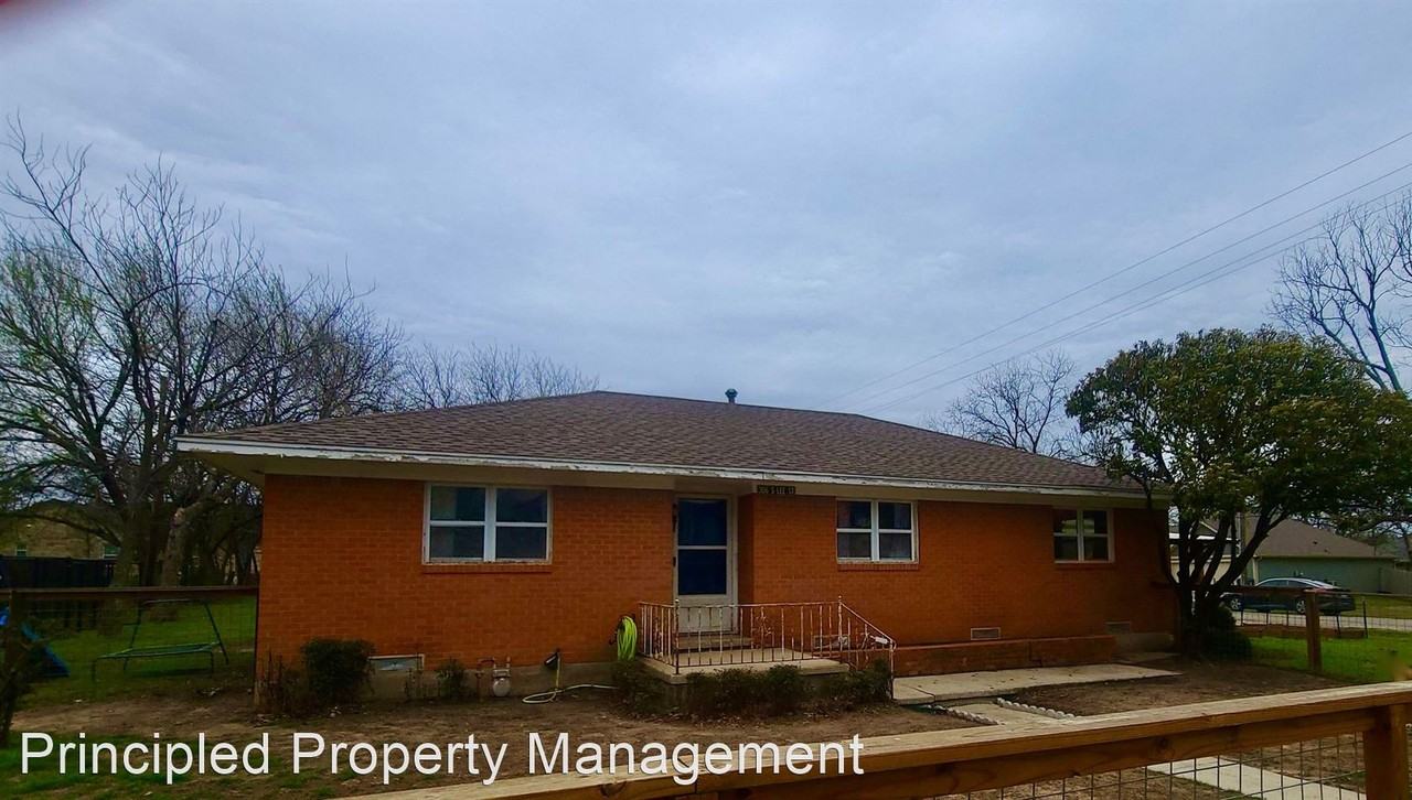 306 S Lee St - Photo 2 of 23