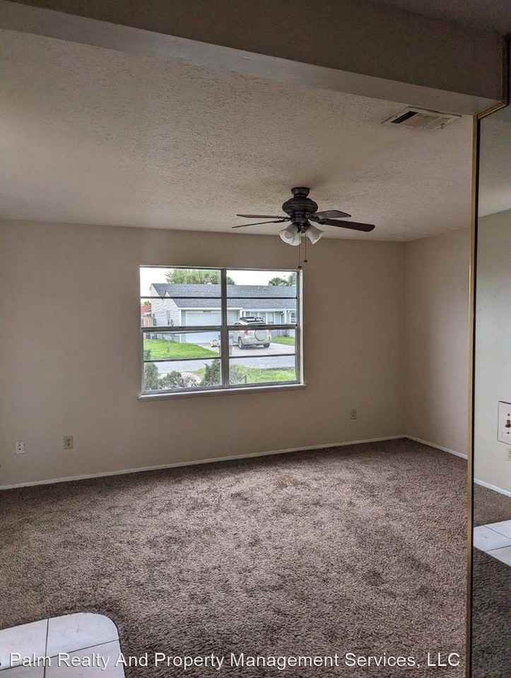 2413 Johnson Dr - Photo 2 of 5