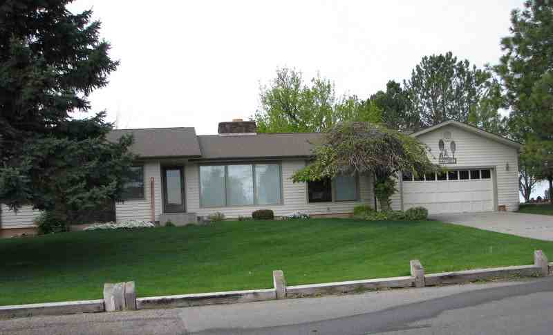 100 Seminole Cir - Photo 2 of 25