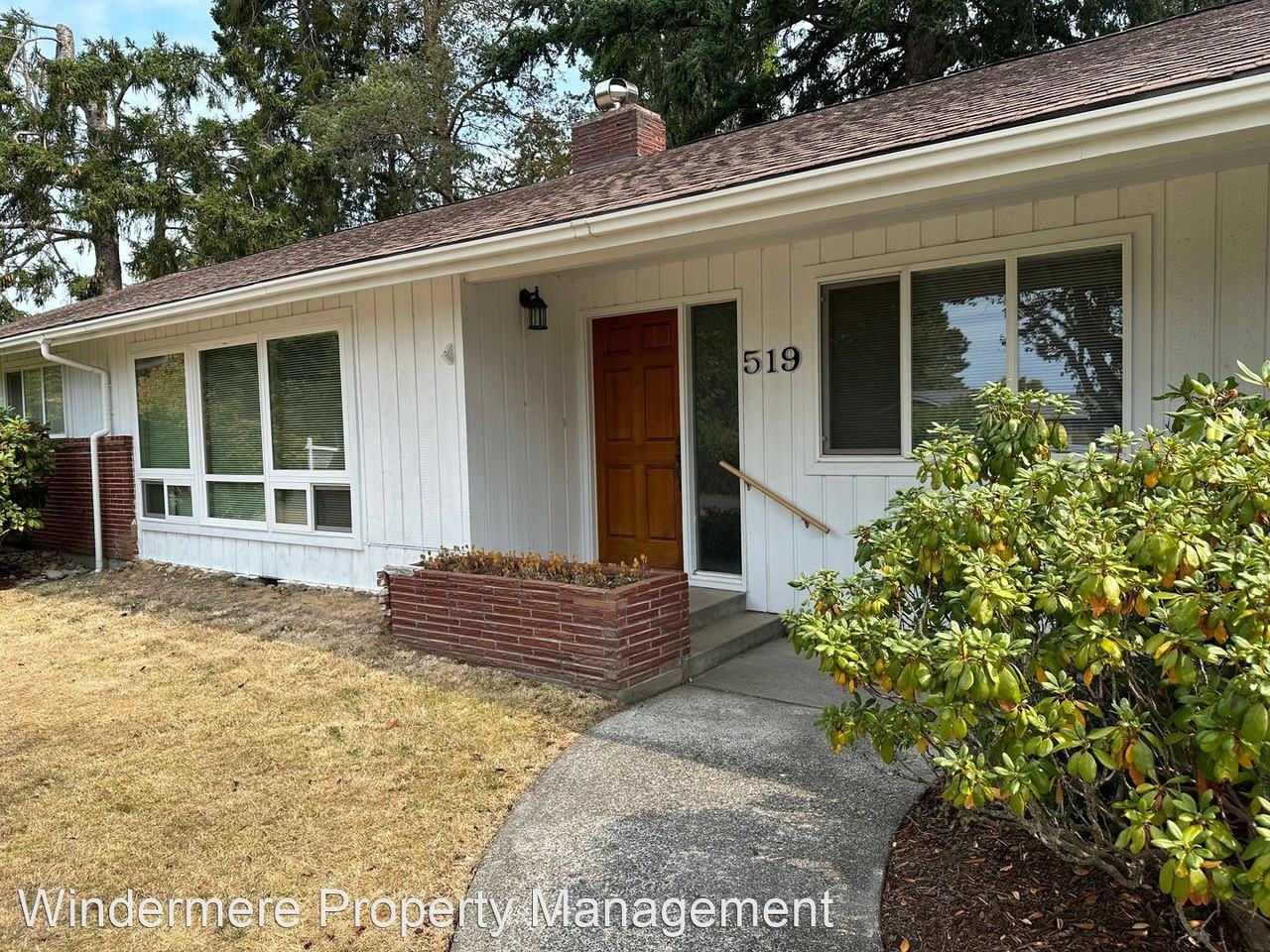 519 Clark Rd - Photo 2 of 25