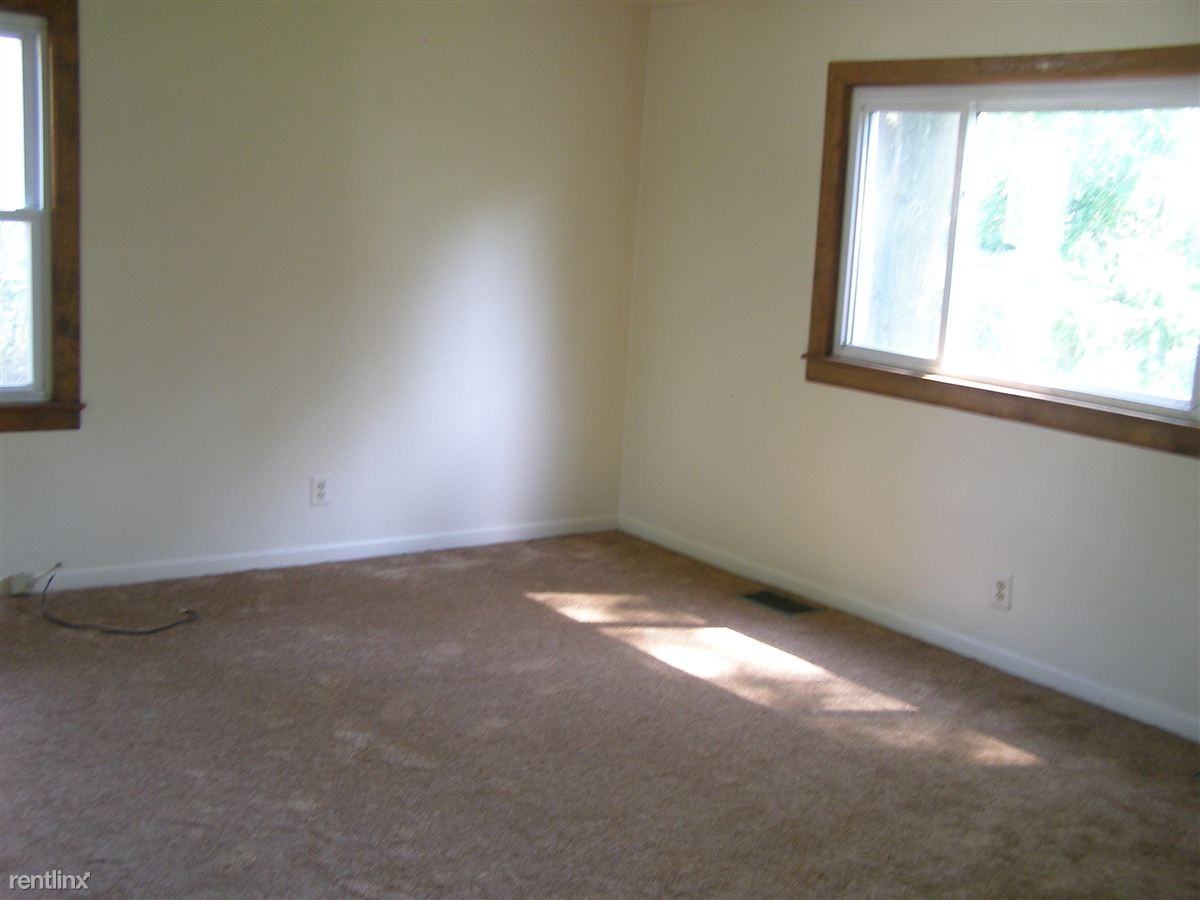 32256 Oscoda Ct - Photo 2 of 4